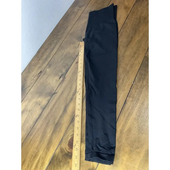 ASSETS by SPANX Women's Seamless Legging Black Size Large - Picture 8 of 8
